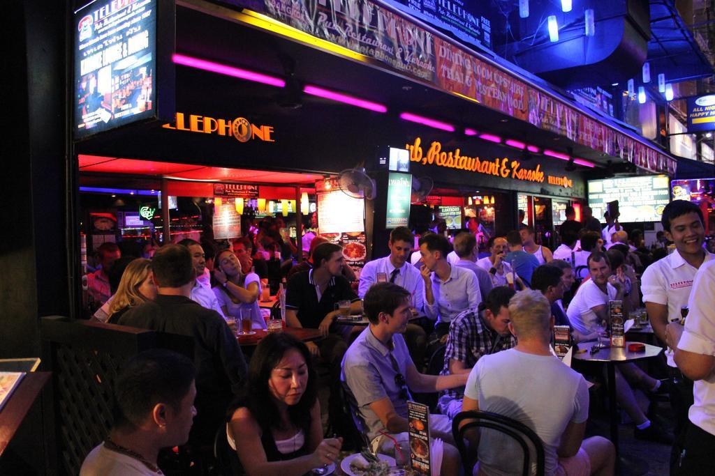 D Varee Xpress Pula Silom, Bangkok Exterior foto